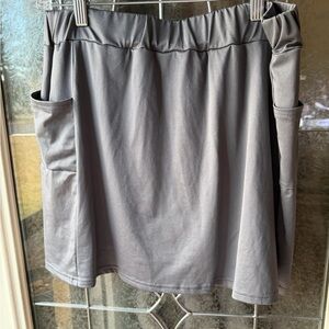 Source Unknown Gray Skort